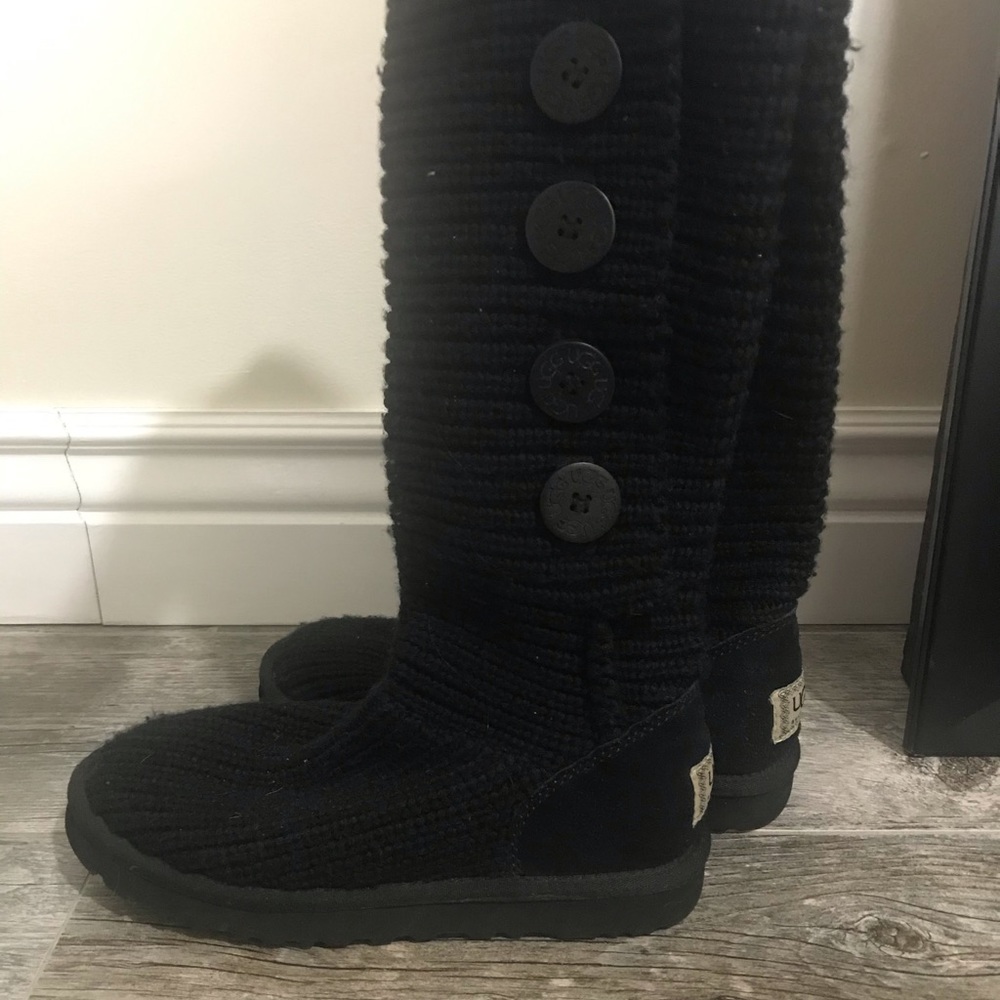 Black UGG Cardy Boot - Picture 5 of 10